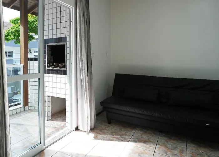 Residencial Adolfo - Mestre Naro Bombinhas
